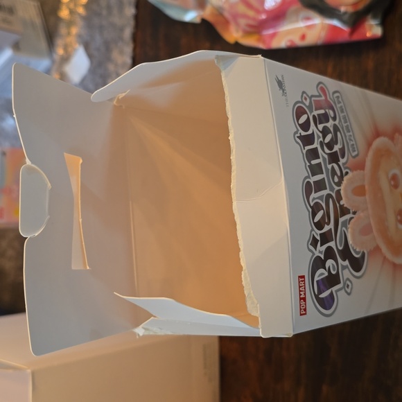 Labubu Big Into Energy - Love Red Pink New With Box Unsealed Authentic Popmart - Picture 5 of 8